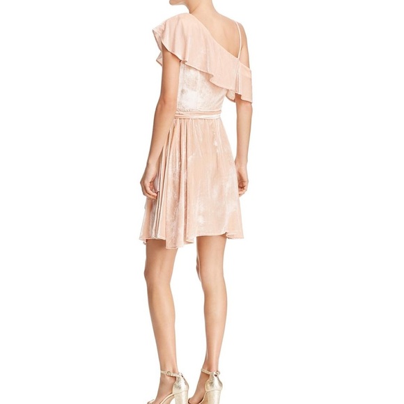 WAYF Velvet Cold Shoulder Mini Dress L NWT - Picture 6 of 16